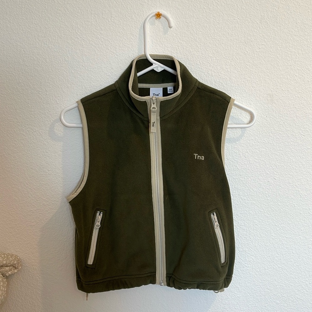 TNA ARITZIA MINI POLO VEST ZIP
